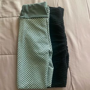 Scrunched Black & Grey workout leggings